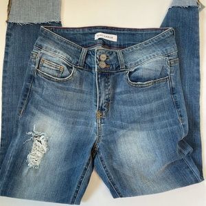 Kiki Larue Women’s Distressed Cropped Jeans size 5